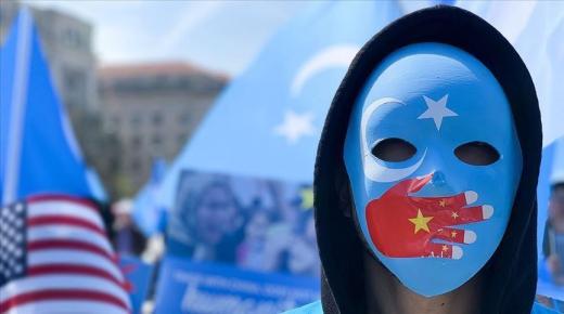 “بسبب الأويغور” .. الصين تعاقب على مسؤولين أمريكيين
