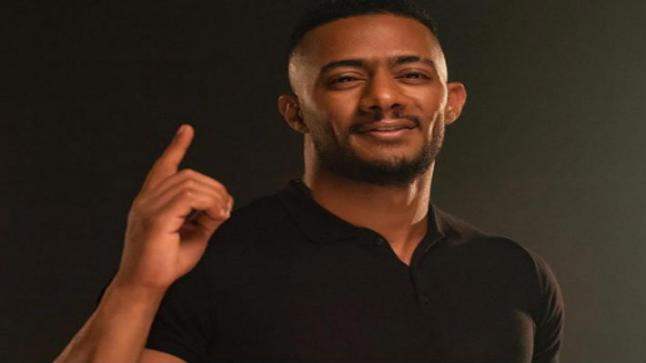 “بيلعب كورة”.. كيف يقضي محمد رمضان فترة العزل الصحي؟